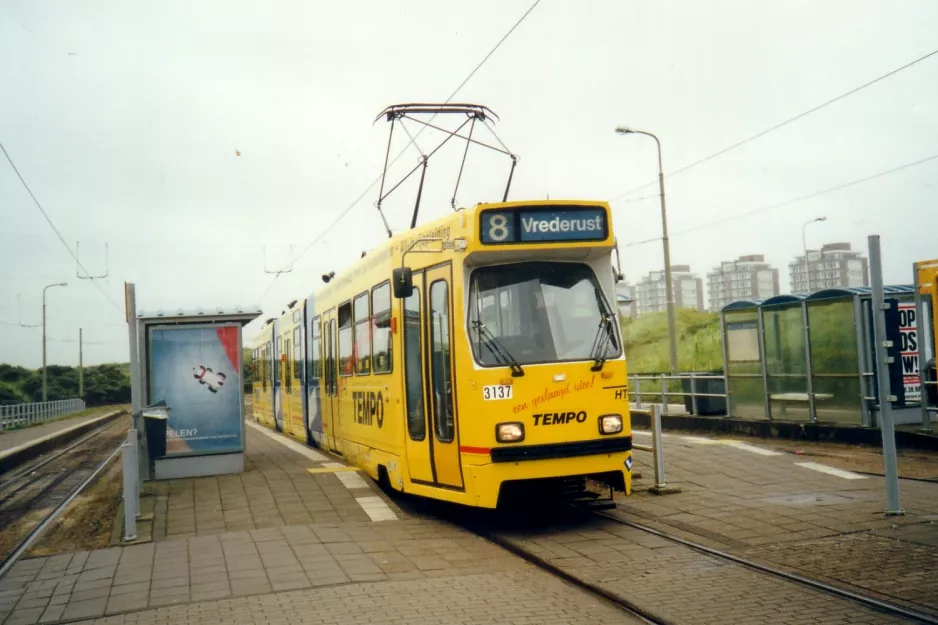 Haag ekstralinje 8 med ledvogn 3137 ved Scheveningen Noord (2002)