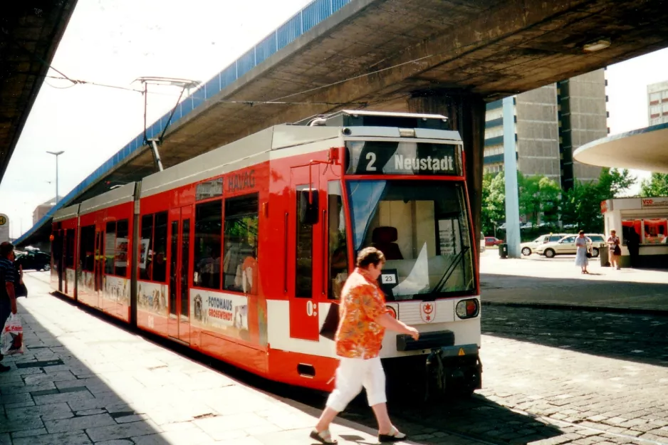 Halle (Saale) sporvognslinje 2 ved Riebeckplatz (2001)