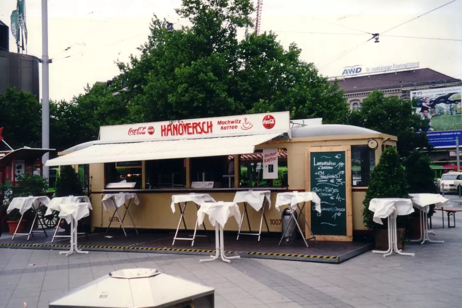 Hannover bivogn 1007 ved Hauptbahnhof (2003)