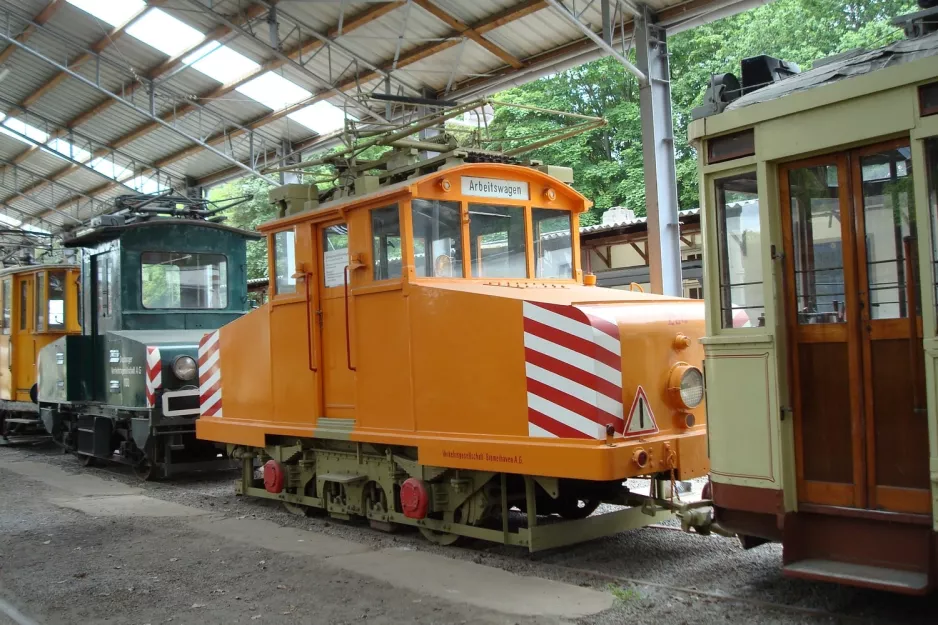 Hannover motorgodsvogn 254 inde i Straßenbahn-Museum (2010)