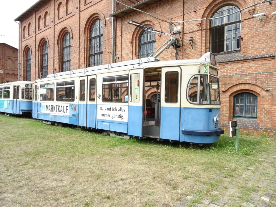 Hannover motorvogn 2667 foran Straßenbahn-Museum (2020)