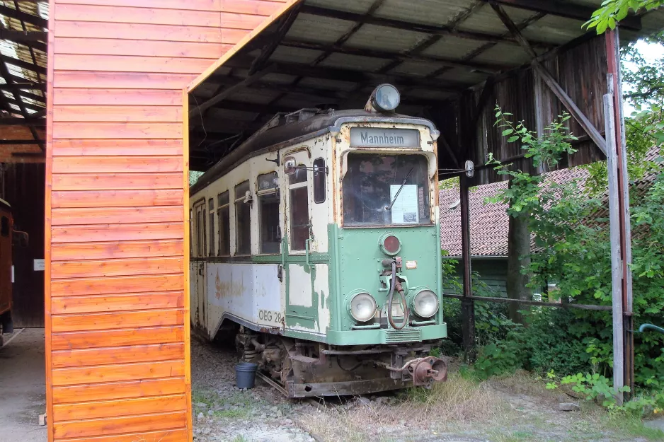 Hannover motorvogn 28 inde i Straßenbahn-Museum (2016)