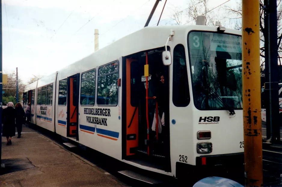 Heidelberg sporvognslinje 23 med ledvogn 252 ved Stadtbücherei (1998)