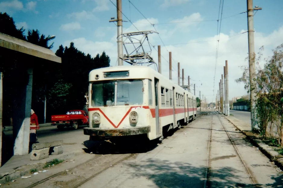 Helwan sporvognslinje 40  ved Shadghalto (2002)