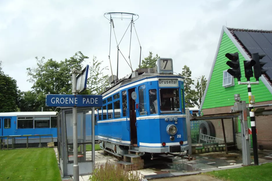 Hoogwoud motorvogn 212 ved Groene Pade, Hotellet Controversy Tram Inn (2014)