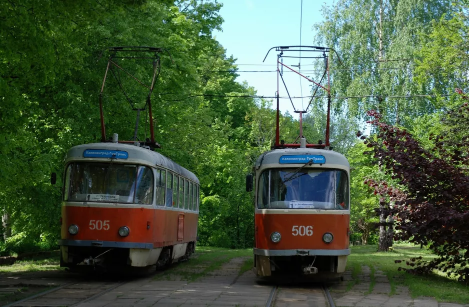 Kaliningrad sporvognslinje 1 med motorvogn 505 i Stancyja Oktiabrskaja (2012)