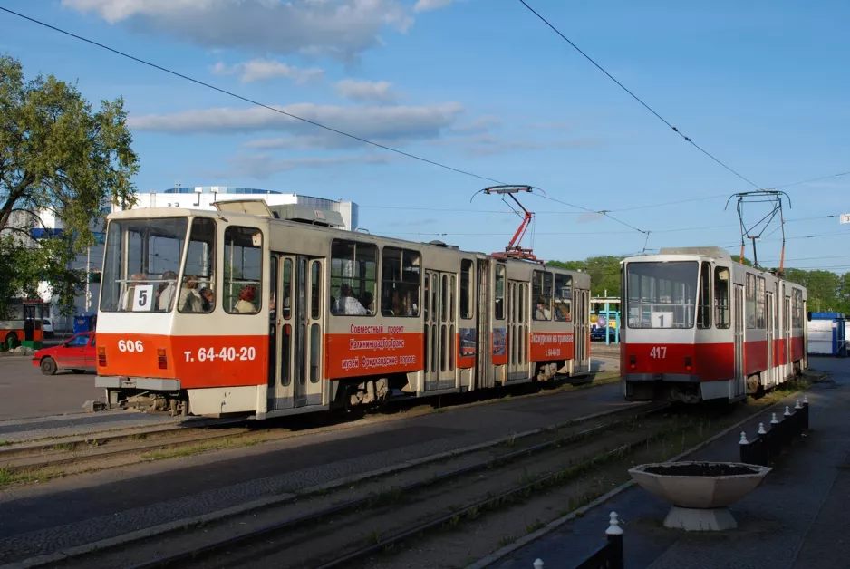 Kaliningrad sporvognslinje 5 med ledvogn 606 ved Passazhirskij (2012)