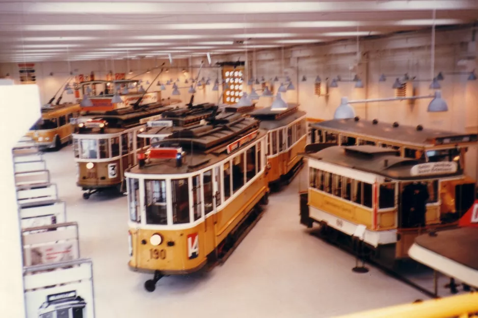 København motorvogn 100 i HT-museet (1984)