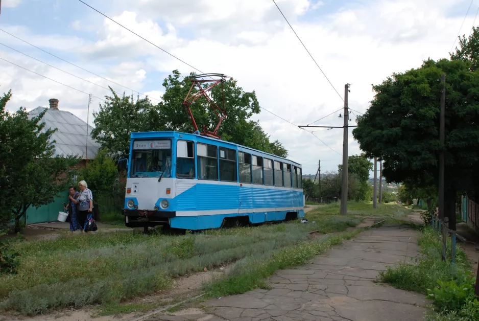 Kostjantynivka sporvognslinje 4 med motorvogn 004 ved Tramvayne depo Molokozavod (2012)