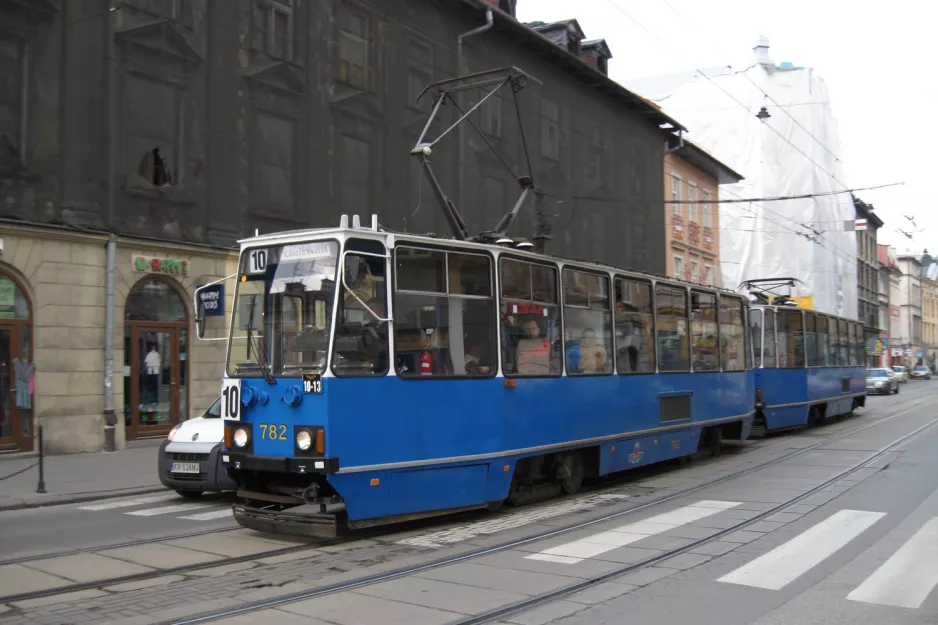 Kraków sporvognslinje 10 med motorvogn 782 nær Plac Wolnica (2011)