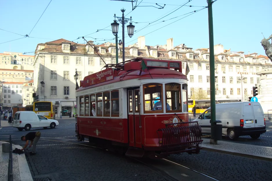 Lissabon Colinas Tour med motorvogn 9 på Praça da Fiigueira (2008)