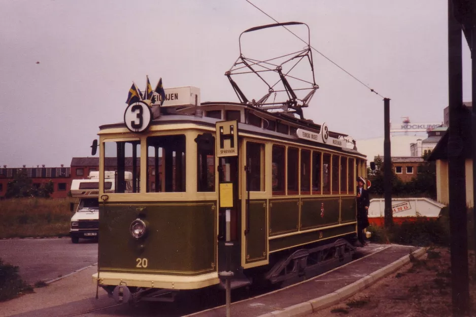 Malmø Museispårvägen med motorvogn 20 ved Bastionen (1990)