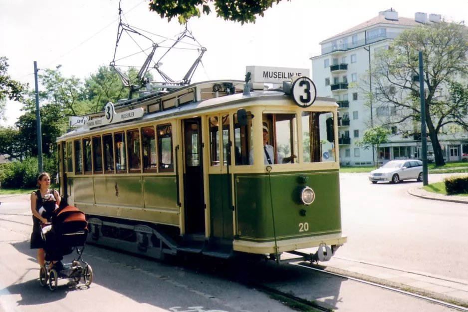 Malmø Museispårvägen med motorvogn 20 ved Turbinen (2007)