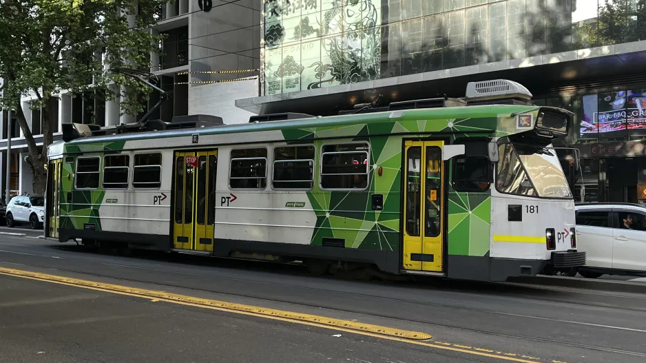 Melbourne motorvogn 181 på Elizabeth Street (2024)