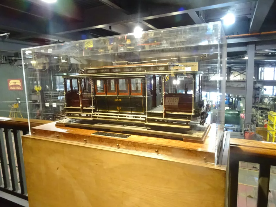 Model af kabelsporvogn 642 (2023)
