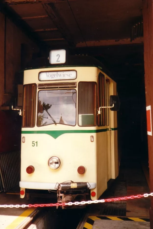 Naumburg (Saale) motorvogn 51 inde i Naumburger Straßenbahn (2001)