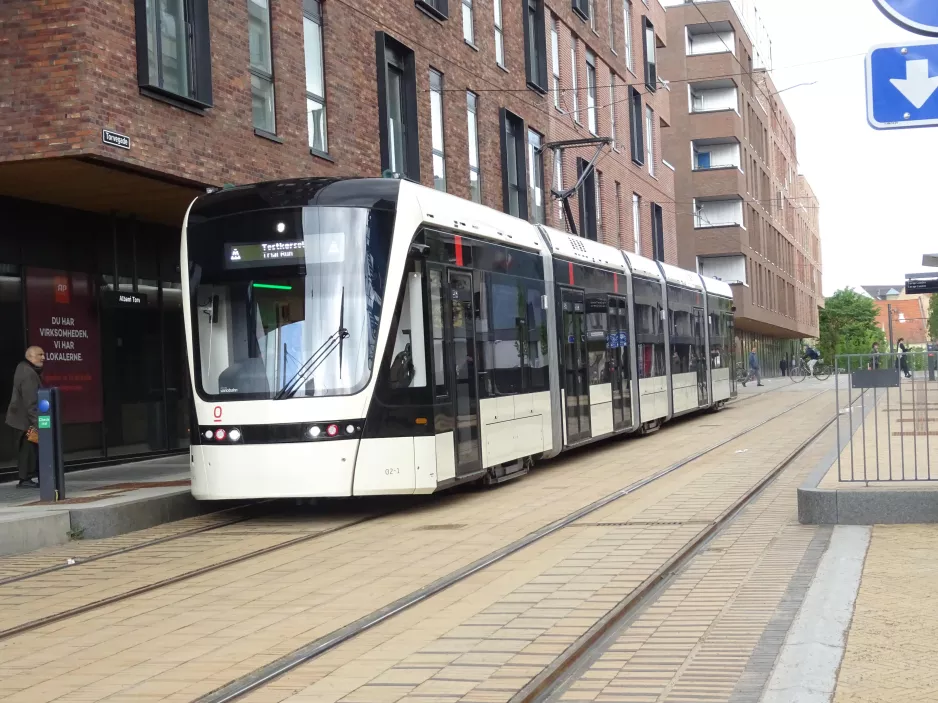 Odense lavgulvsledvogn 02 "Kompasset" ved Albani Torv (2022)