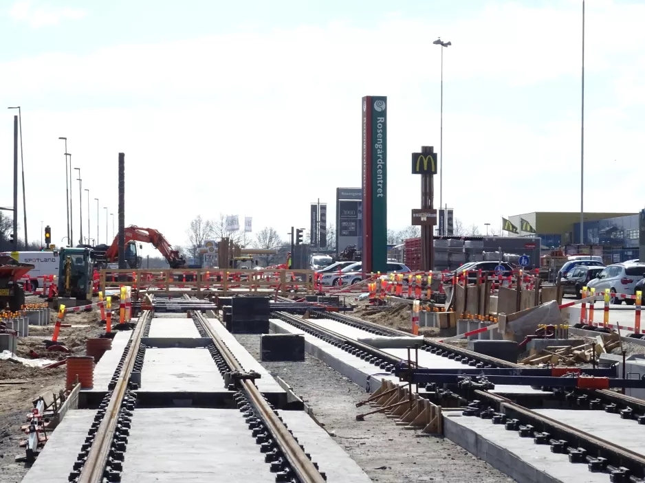 Odense Letbane  foran Rosengårdcentret (2019)