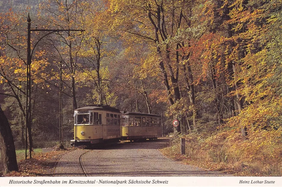 Postkort: Bad Schandau Kirnitzschtal 241 med motorvogn 4 nær Lichtenhain Nasser Grund (1990)