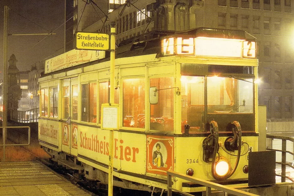 Postkort: Berlin E2 med motorvogn 3344 ved Nollendorftplatz (1991)