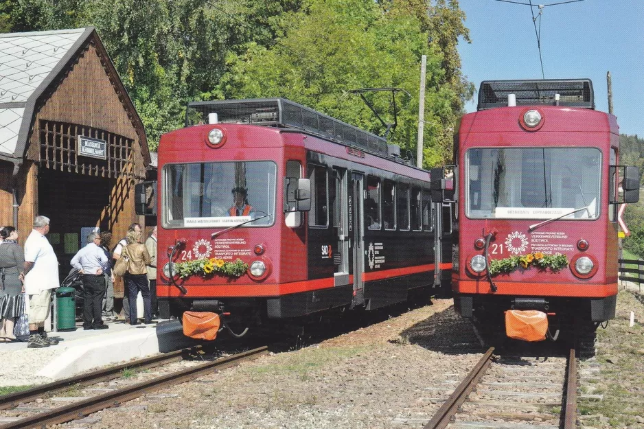 Postkort: Bolzano regionallinje 160 med motorvogn 24 ved Maria Himmelfahrt / Maria Assunta (2011)