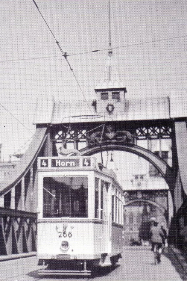 Postkort: Bremen sporvognslinje 4 med motorvogn 266 på Wilhelm-Kaisen-Brücke (1937)