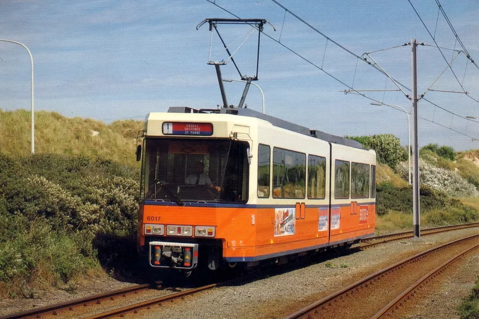 Postkort: Bruxelles De Kusttram med ledvogn 6017 nær De Haan (1983)