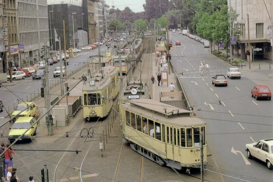 Postkort: Düsseldorf Stadtrundfahrten med motorvogn 267 på Heinrich-Heine-Allee (1988)