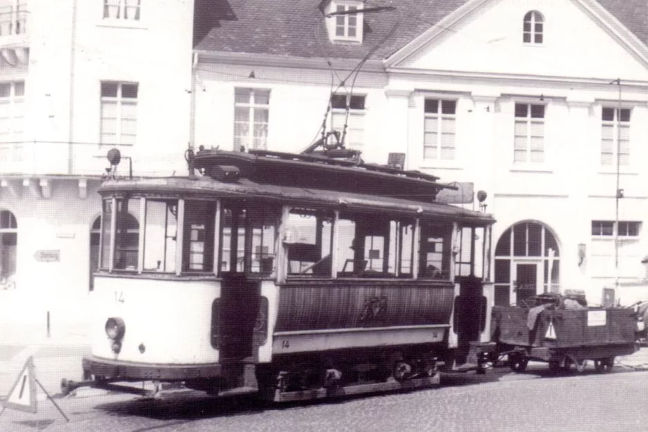 Postkort: Freiburg im Breisgau motorvogn 14 nær Siegesdenkmal (1952)