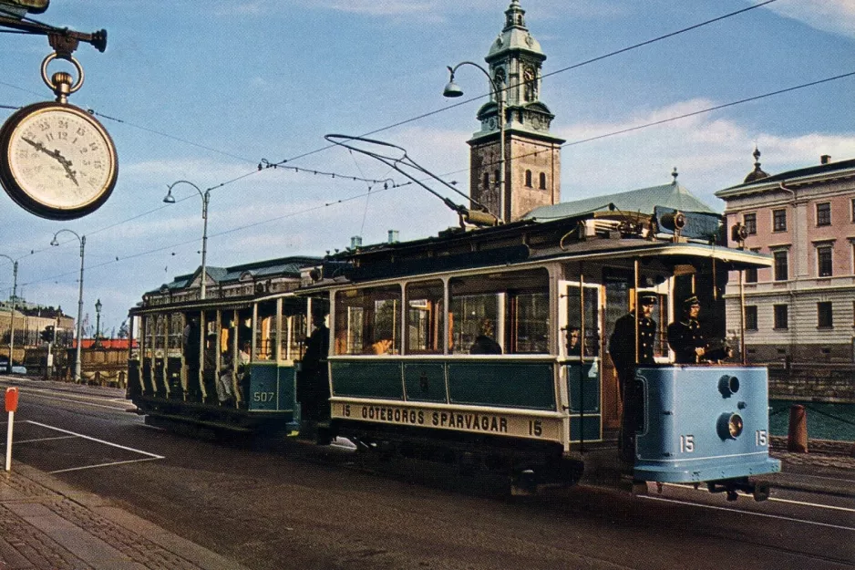 Postkort: Gøteborg 12 (Lisebergslinjen) med motorvogn 15 på Södra Hamngatan (1978)