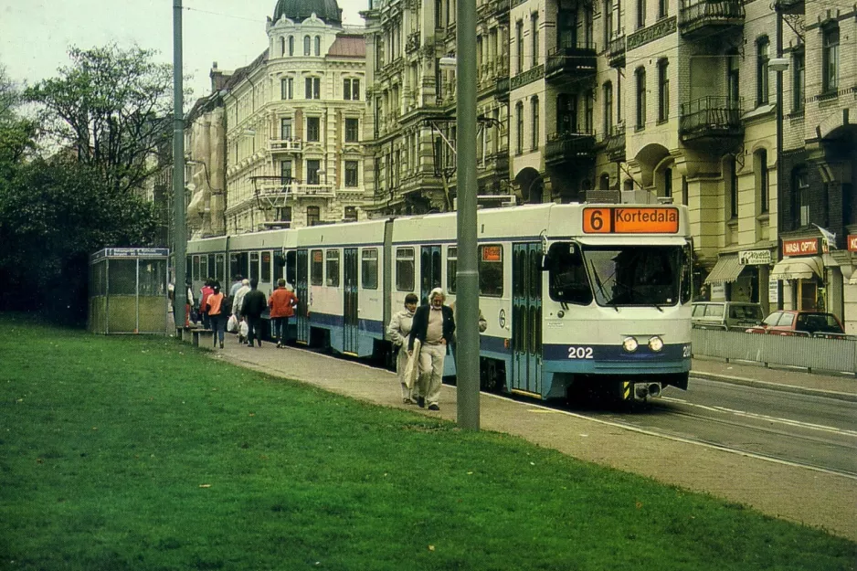 Postkort: Gøteborg sporvognslinje 6 med ledvogn 202 ved Vasaplatsen (1987)