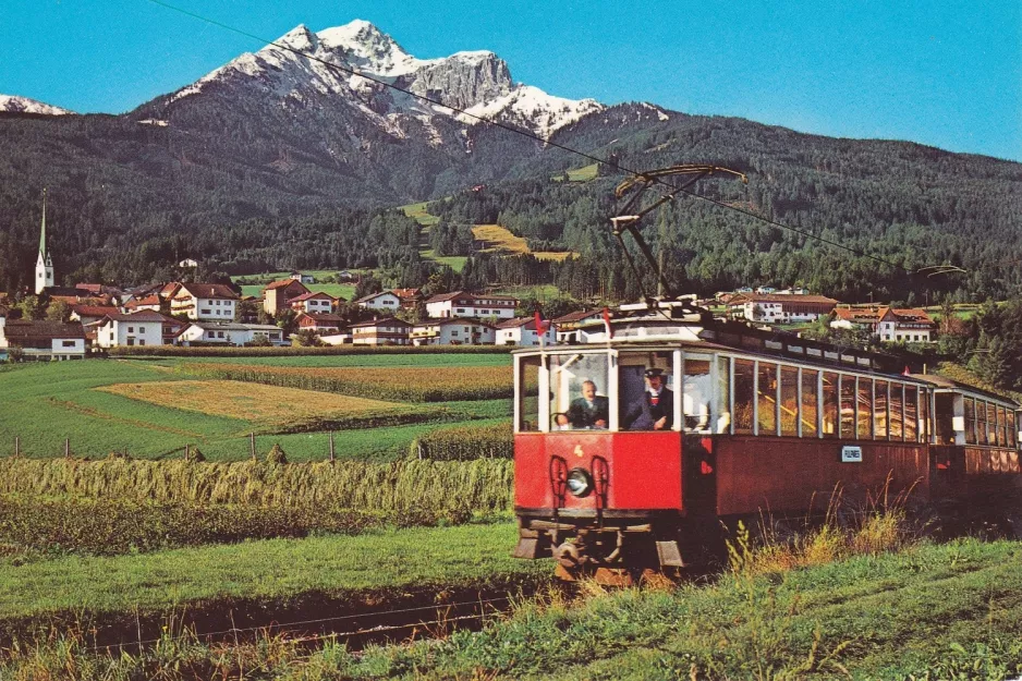 Postkort: Innsbruck Stubaitalbahn (STB) med motorvogn 4 nær Nockspitze (1982)