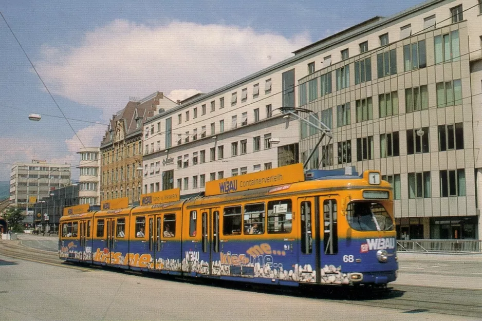 Postkort: Linz sporvognslinje 1 med ledvogn 68 ved Donaubrücke (1997)