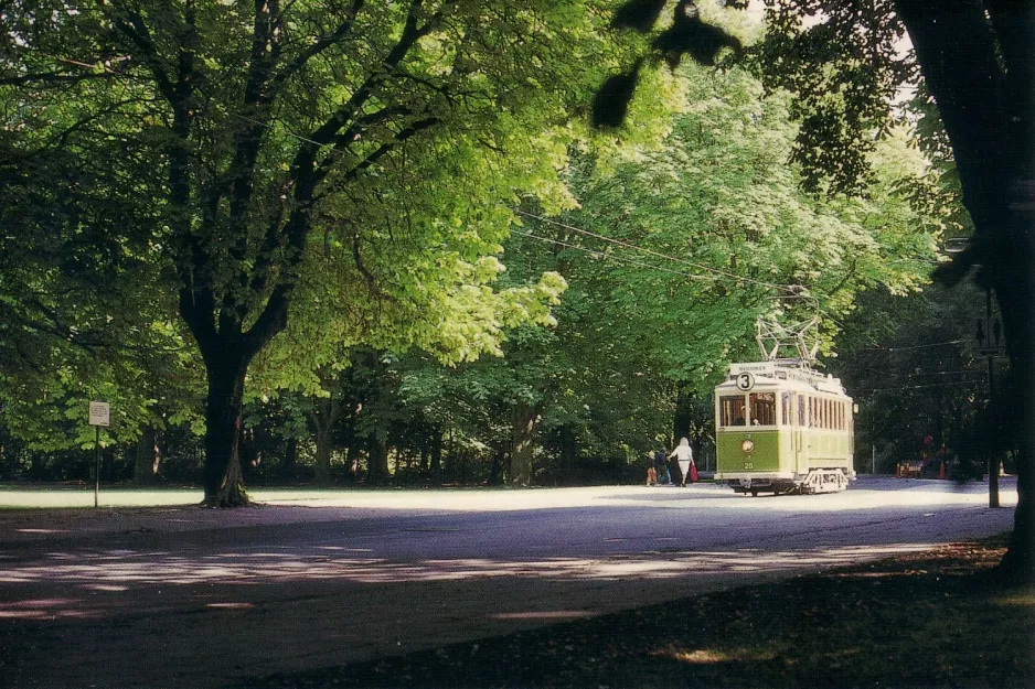 Postkort: Malmø Museispårvägen med museumsvogn 20 ved Linnéplatsen (1991)