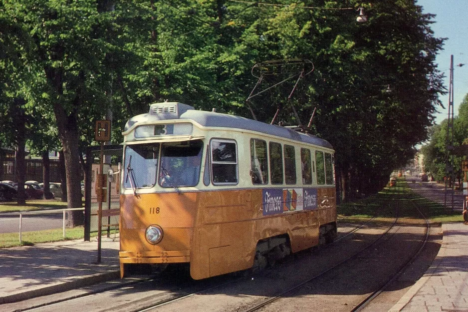 Postkort: Norrköping sporvognslinje 3 med motorvogn 118 ved Centralstation (1971)