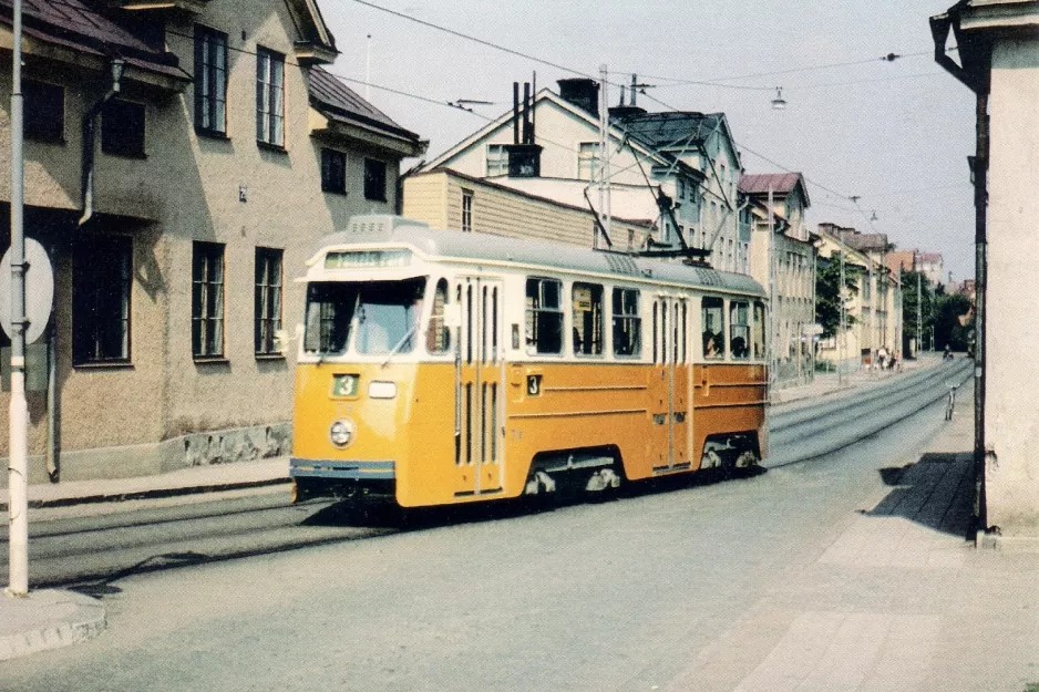 Postkort: Norrköping sporvognslinje 3 med motorvogn 74 ved Järven (1959)