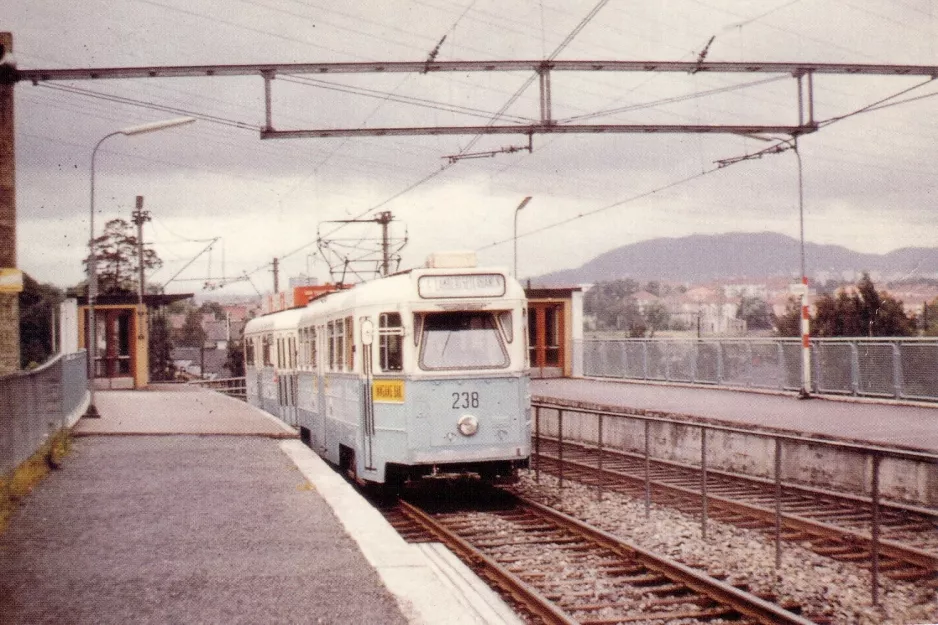 Postkort: Oslo motorvogn 238 ved Høyenhall (1962)