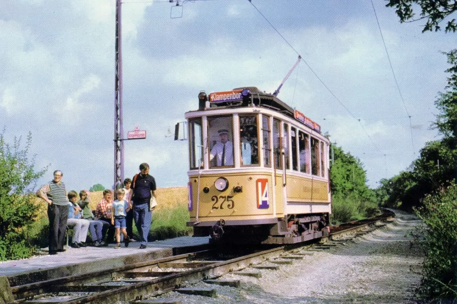 Postkort: Skjoldenæsholm normalspor med motorvogn 275 ved Tobaksmarken (1985)