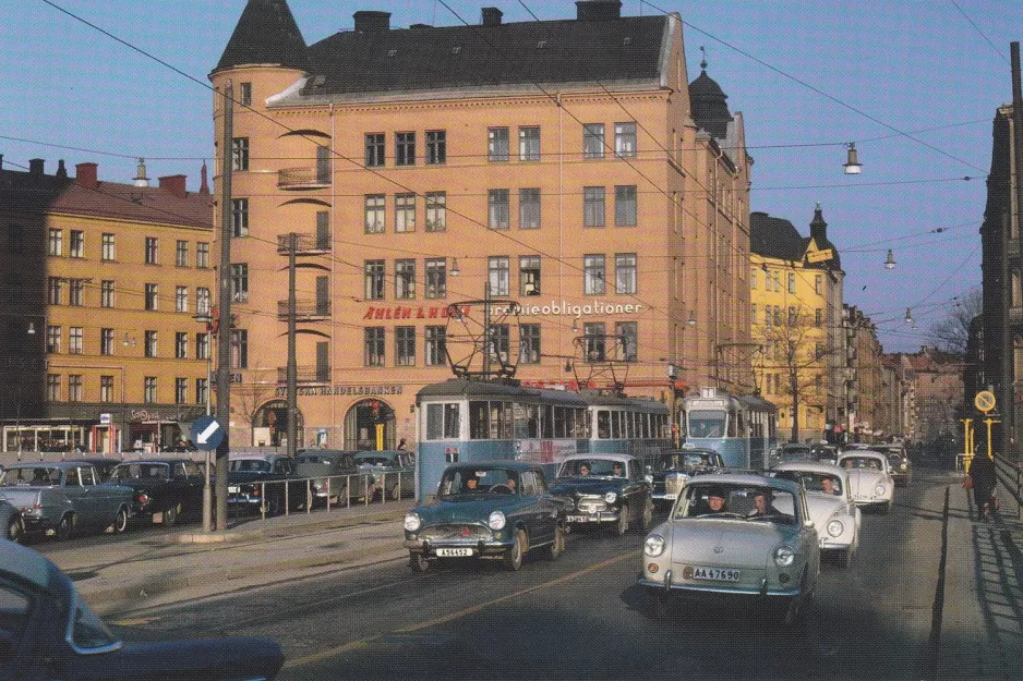 Postkort: Stockholm sporvognslinje 1 i krydset Åsötorget/Skånegatan (1964)