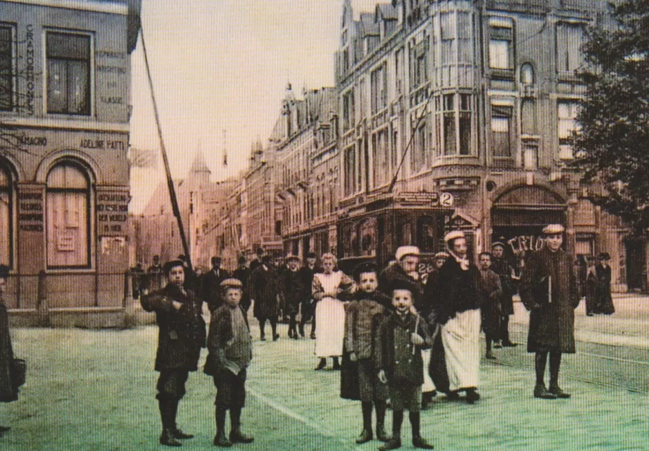 Postkort: Utrecht sporvognslinje 2 med motorvogn 28 på Lucasbolwerk (1908)