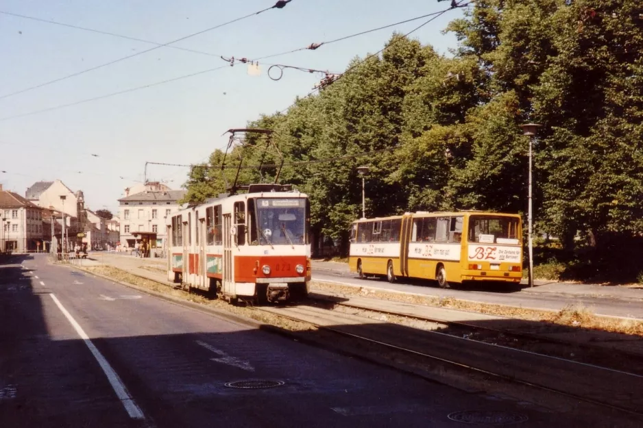 Potsdam sporvognslinje 95 med ledvogn 023 på Platz der Einheit / West (1990)