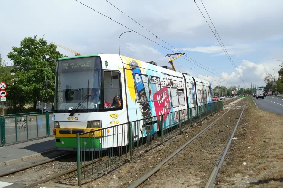 Poznań sporvognslinje 12 med ledvogn 410 ved Serafitek (2008)