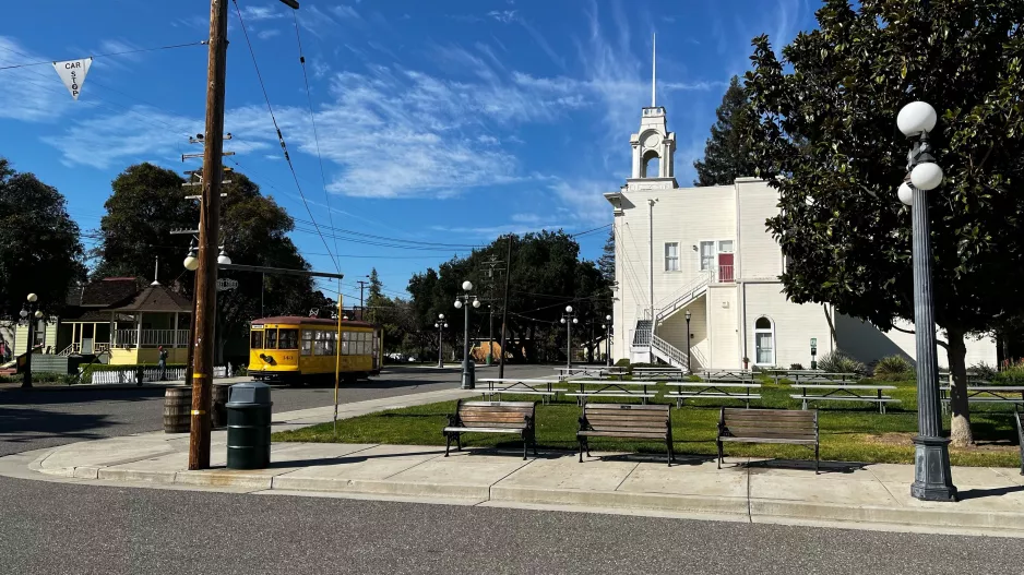 San Jose History Park linje med motorvogn 143 på Senter Rd (2022)