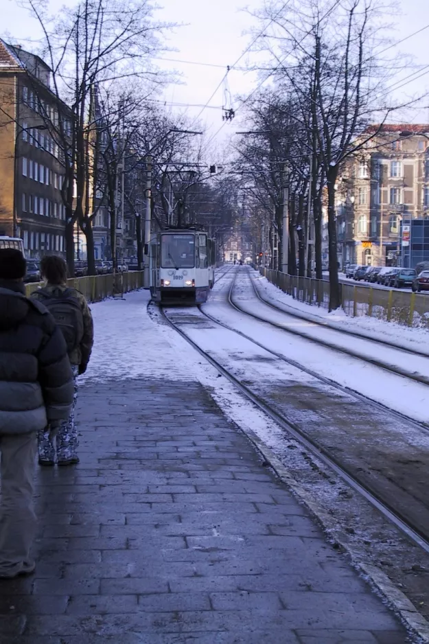 Stettin motorvogn 1019 på Marszałka Józefa Piłsudskiego (2003)