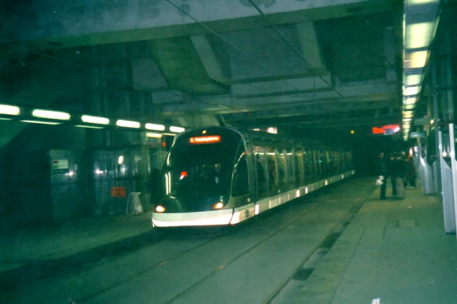 Strasbourg sporvognslinje A ved Gare Centrale (2003)