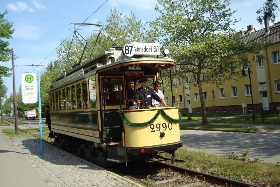 Woltersdorf museumslinje Tramtouren med motorvogn 2990 ved Goethestraße (2013)