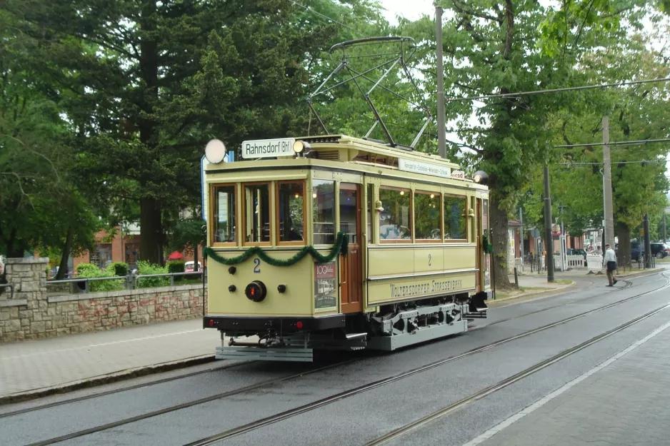 Woltersdorf museumslinje Tramtouren med museumsvogn 2 på Thälmannplatz (2013)