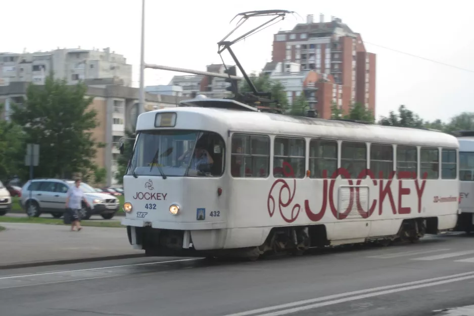 Zagreb motorvogn 432 nær Hondlova (2008)