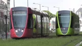 Sporvogne ved Hovedbanegården i Reims
