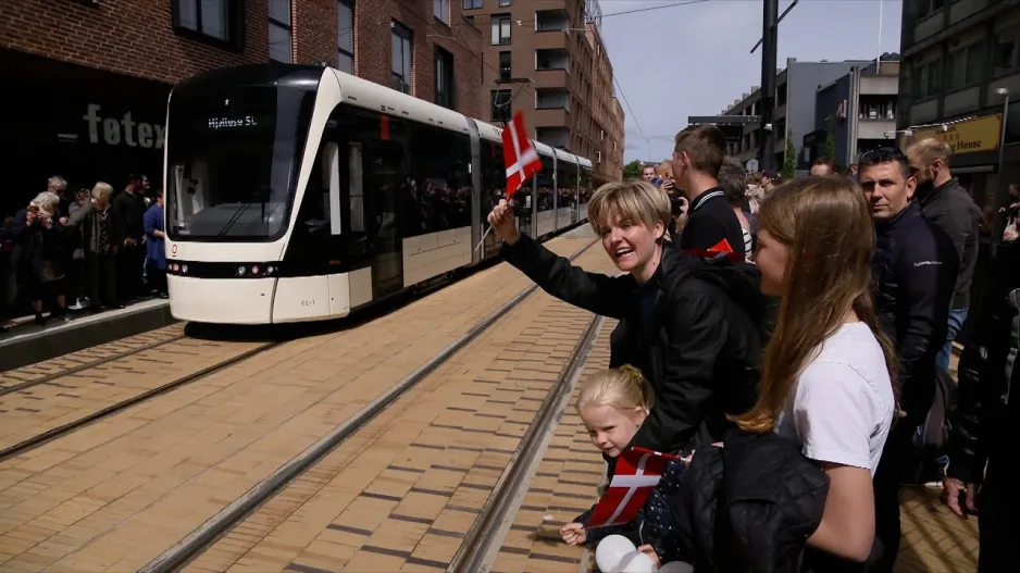 Missede du letbanen? Her får du højdepunkter fra letbaneåbningen